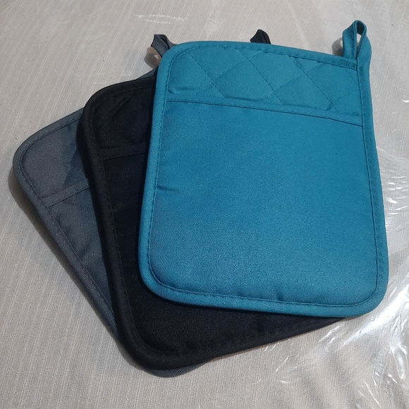 Hot Pads or Trivets - Picture 1 of 4